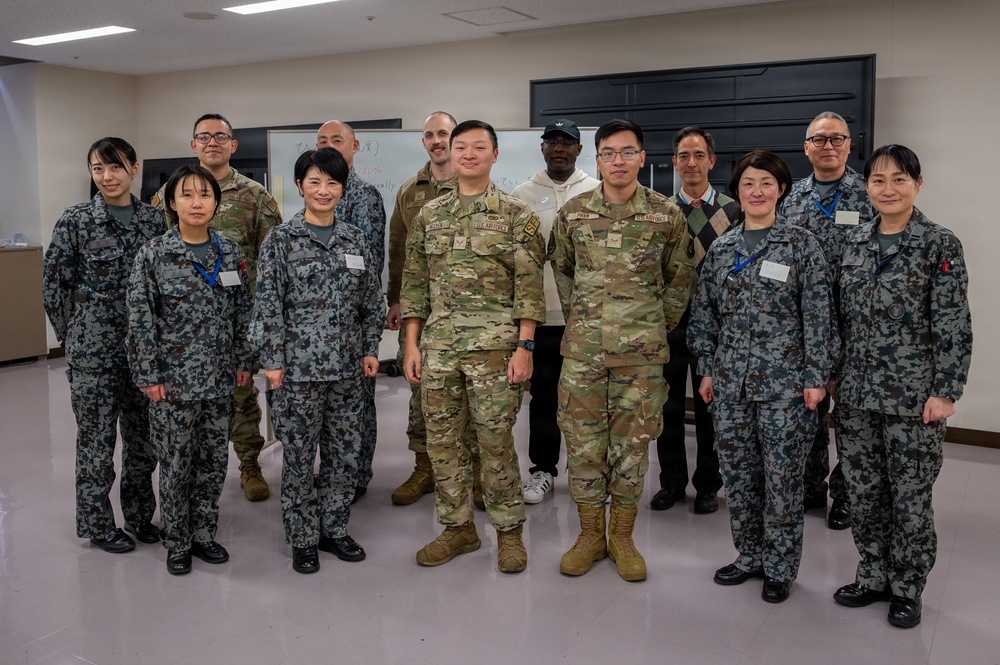 Yokota and JASDF OSW Airmen engage in language exchange