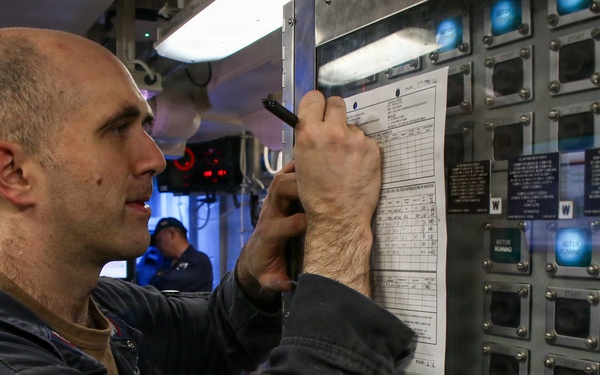 Frank E. Petersen Jr. conducts routine operations