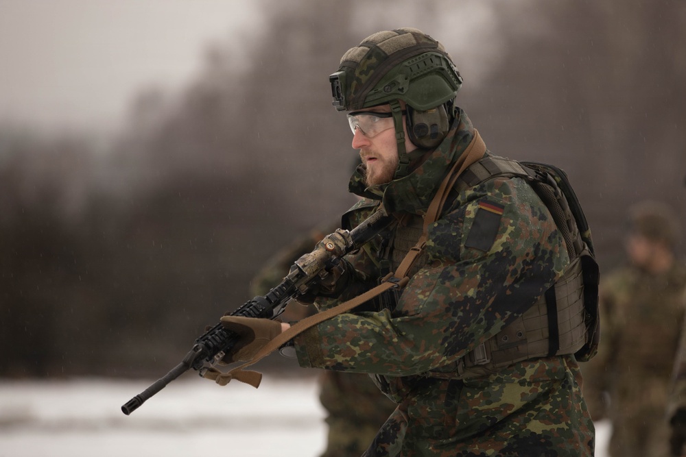 2CR Joint Small Arms Training