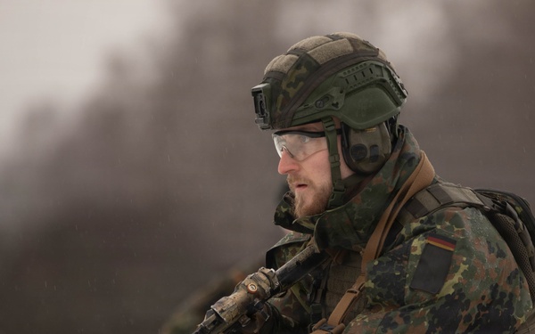 2CR Joint Small Arms Training