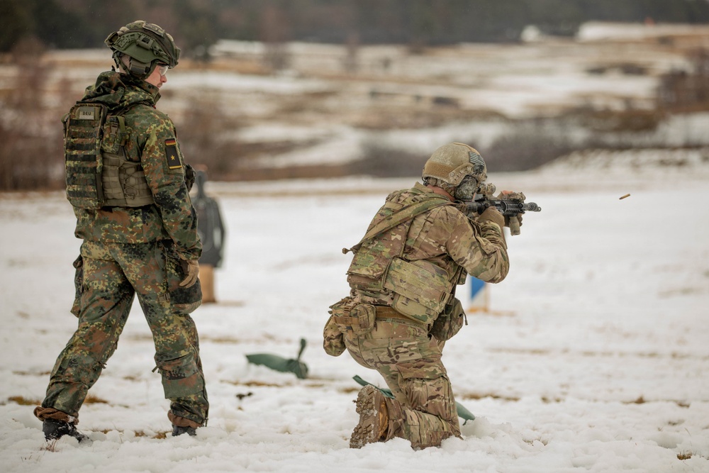 2CR Joint Small Arms Training