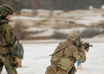 2CR Joint Small Arms Training