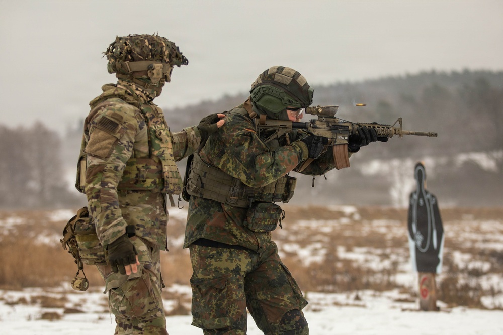 2CR Joint Small Arms Training