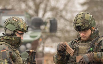 2CR Joint Small Arms Training