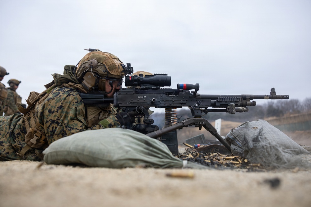 Marines Conduct a M240B Live Fire Range during Korea Viper 26.2