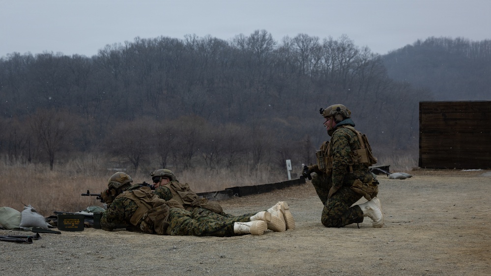 Marines Conduct a M240B Live Fire Range during Korea Viper 26.2