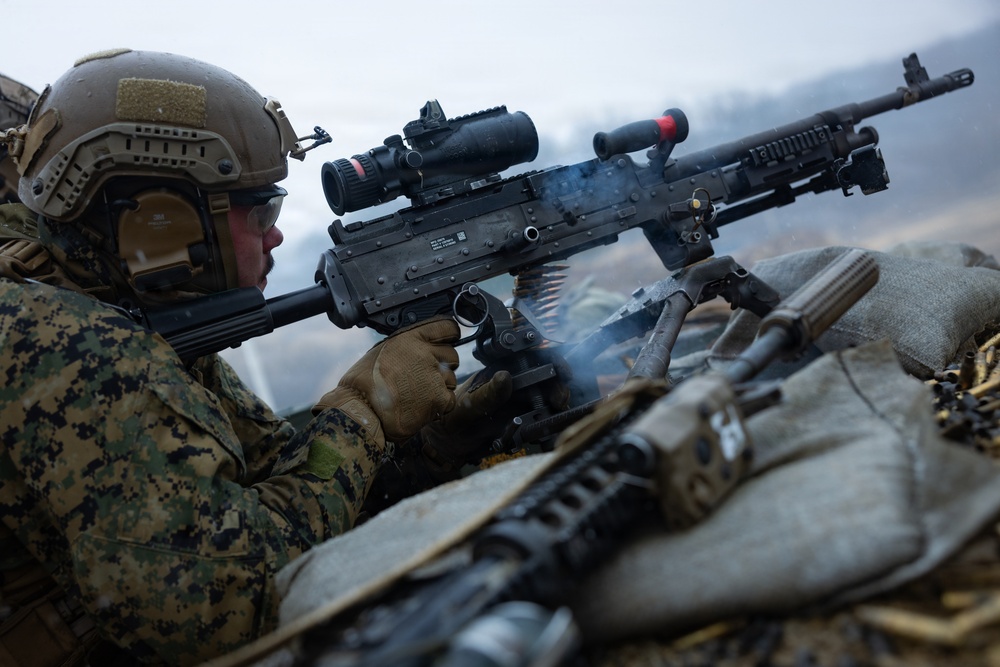 Marines Conduct a M240B Live Fire Range during Korea Viper 26.2