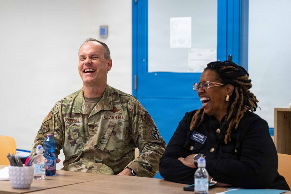 APFC commander visits Aviano AB