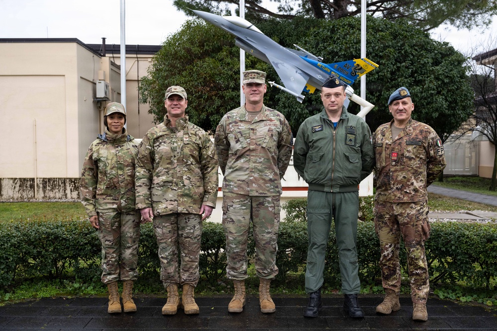 APFC commander visits Aviano AB