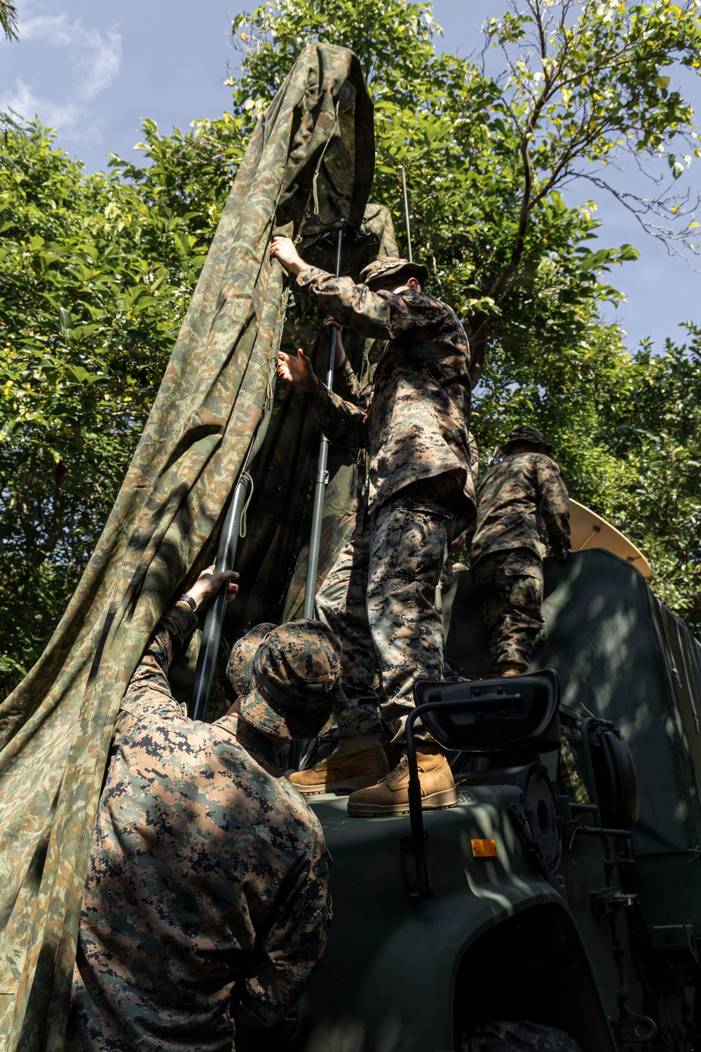 5th Air Naval Gunfire Liaison Company Marines conduct communication exercise