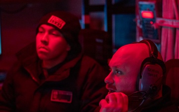 USS Dewey Conducts Sea and Anchor in Tokyo Bay