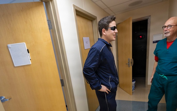 Clearing the vision barrier: Inside Walter Reed’s refractive surgery program