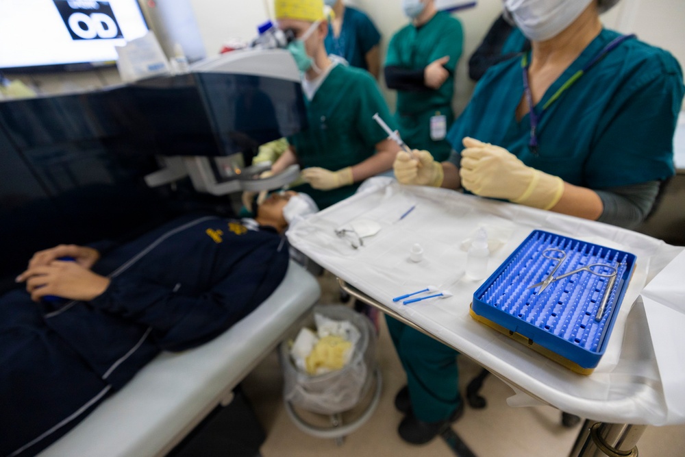 Clearing the vision barrier: Inside Walter Reed’s refractive surgery program