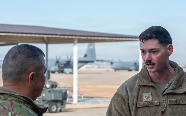 317th AW welcomes 18th AF command chief