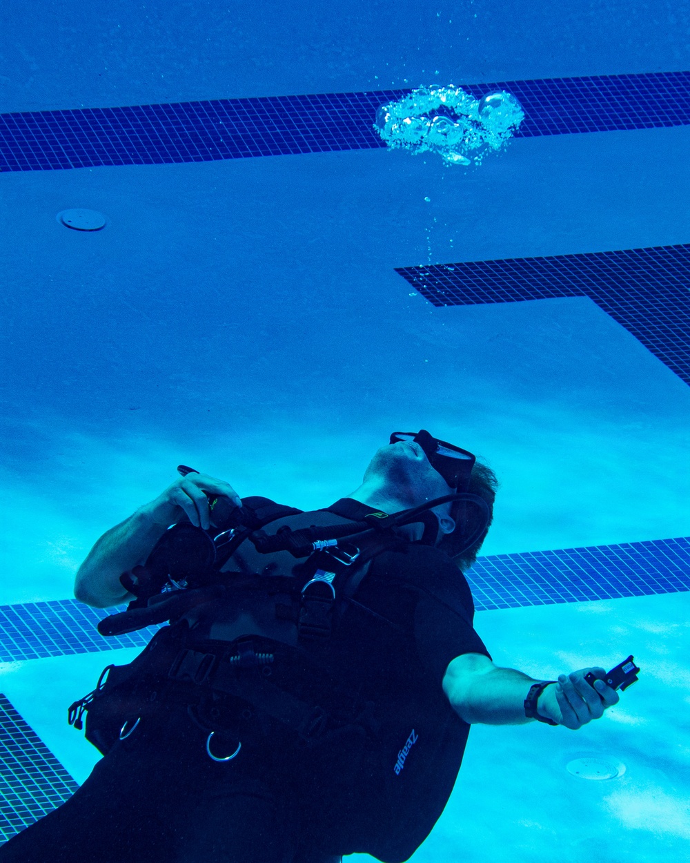 Readiness Doesn’t Stop at Sea Level: 7th ESB Conducts Underwater Training