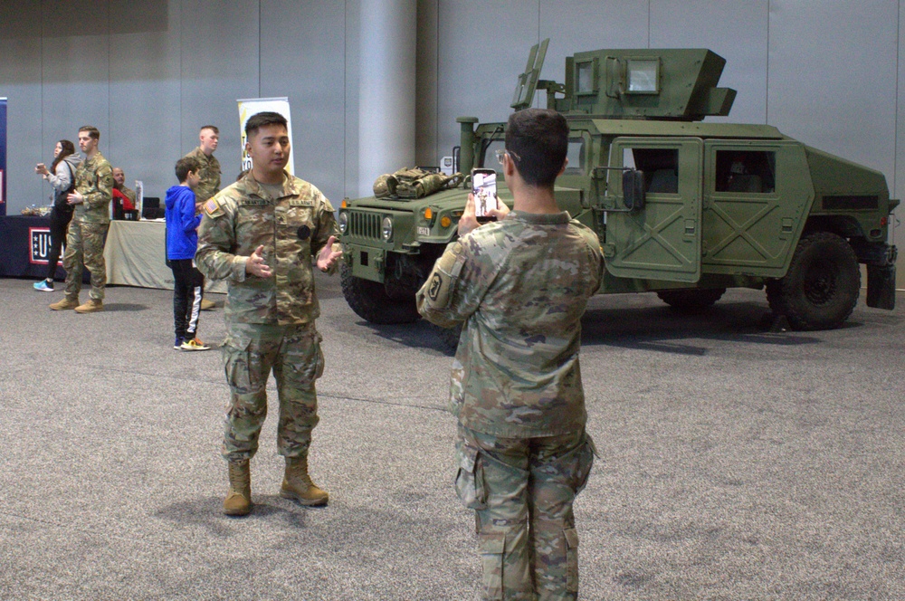 The Illinois National Guard partnered with the USO at the Auto Show so that the public could learn more about the Illinois National Guard and the USO.