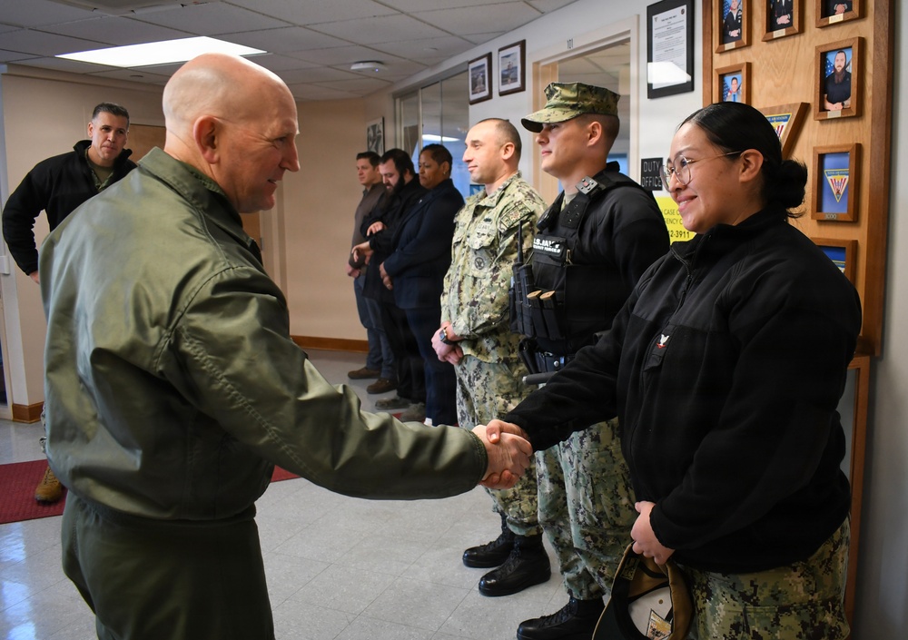 NDW Commandant Congratulates Pax Sailors, Civilians of the Year
