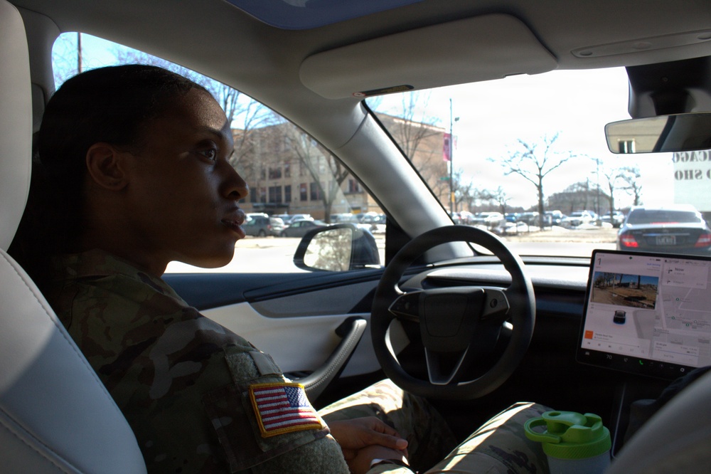 The Illinois National Guard partnered with the USO at the Auto Show so that the public could learn more about the Illinois National Guard and the USO.
