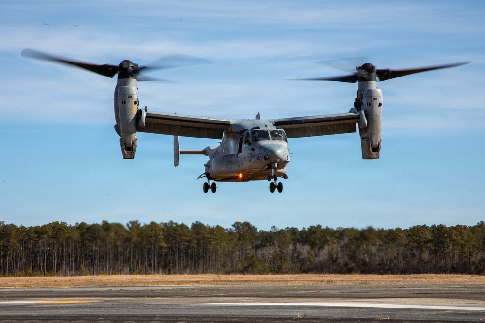 24th MEU CERTEX: VMM-365 Flight Ops