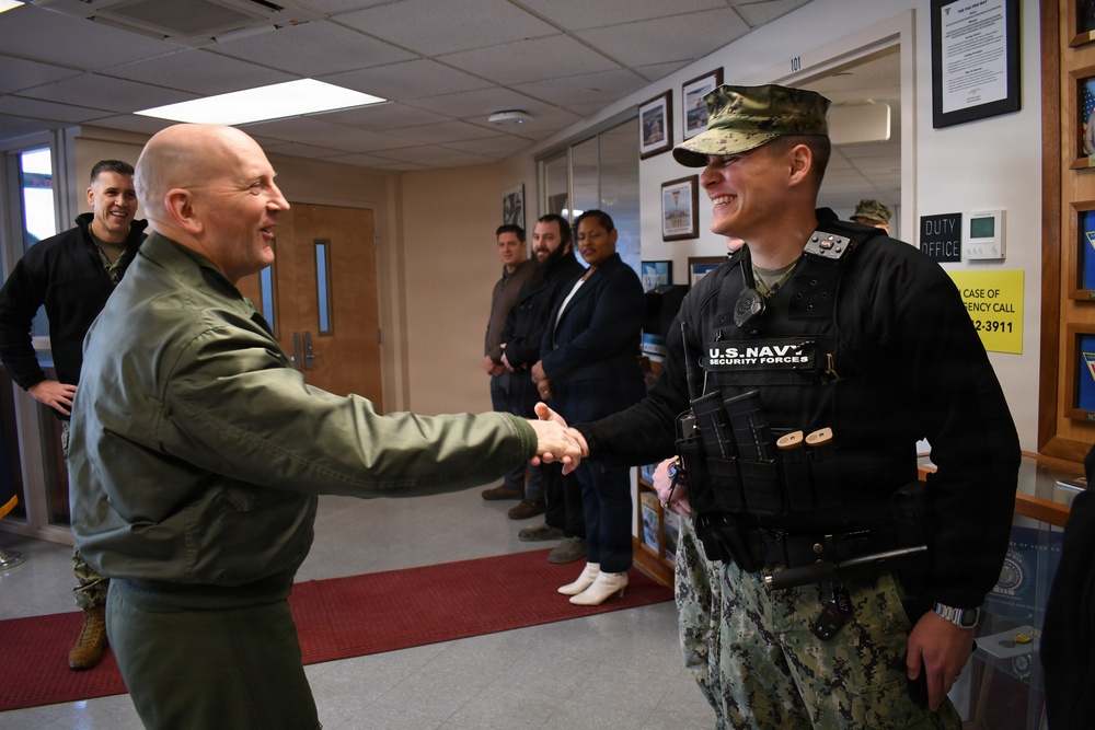 NDW Commandant Congratulates Pax Sailors, Civilians of the Year