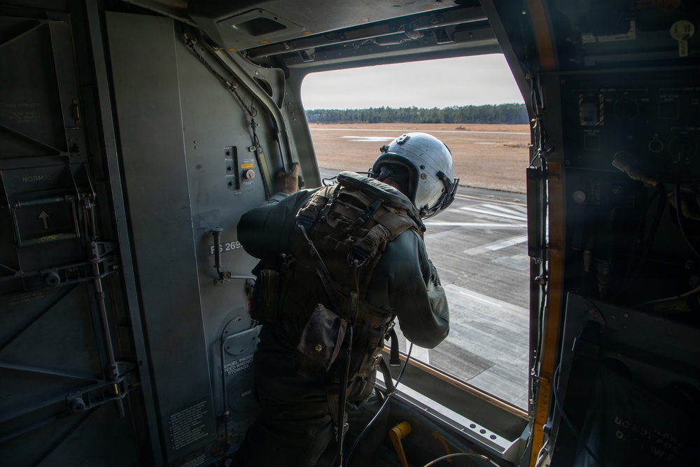 24th MEU CERTEX: VMM-365 Flight Ops