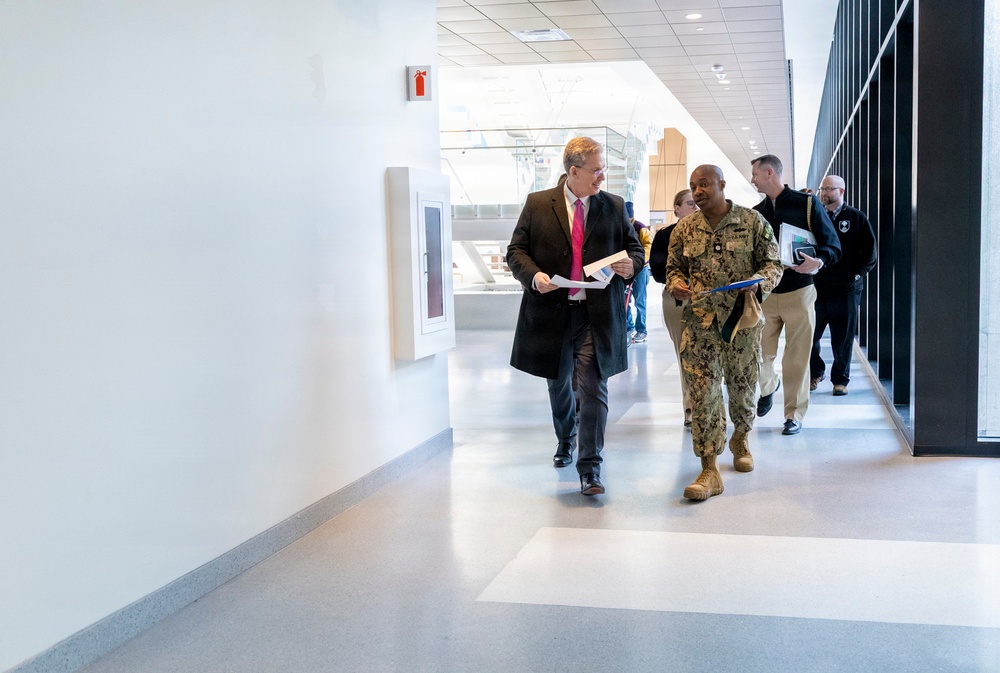 Assistant Secretary of War for Health Affairs visits Walter Reed