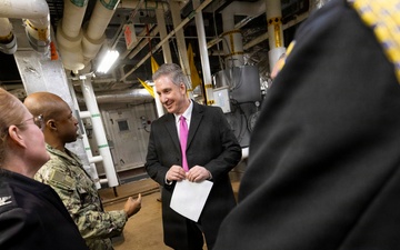 Assistant Secretary of War for Health Affairs visits Walter Reed