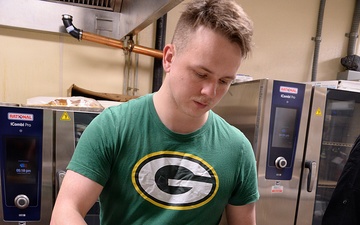 Fort Leavenworth BOSS pizza class