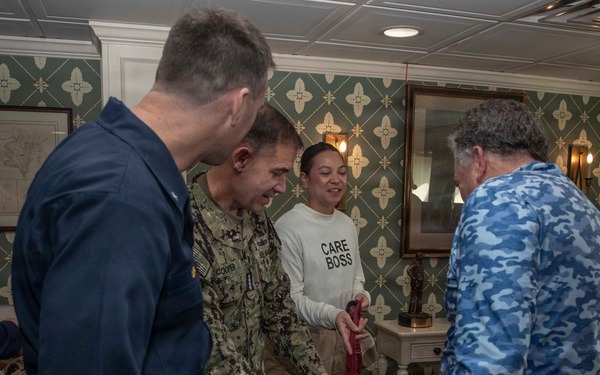 CENTCOM, 5th Fleet Visit Abraham Lincoln