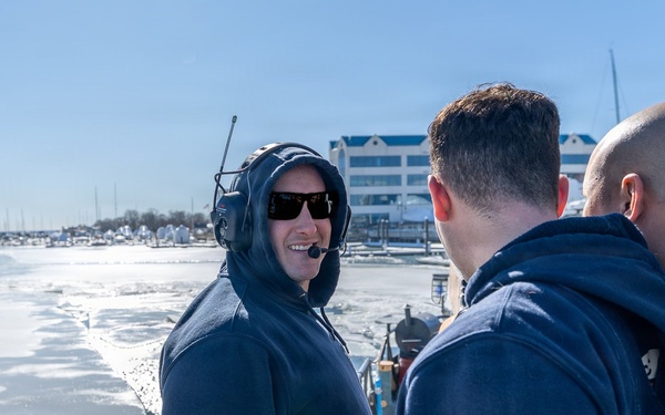 CGC Cleat conducts on ice operations training on the Connecticut River