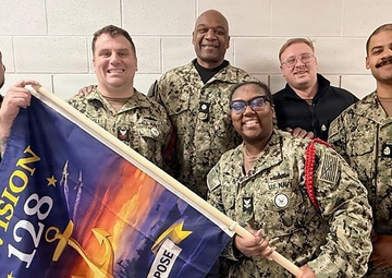 CNATT Unit North Island's top officer visits, mentors Navy recruits