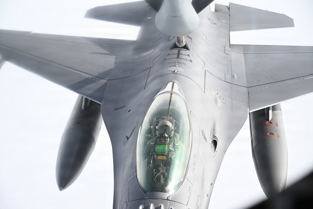 Refueling F-16 Fighting Falcons