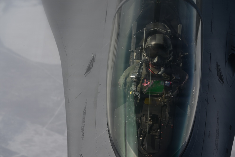 Refueling F-16 Fighting Falcons
