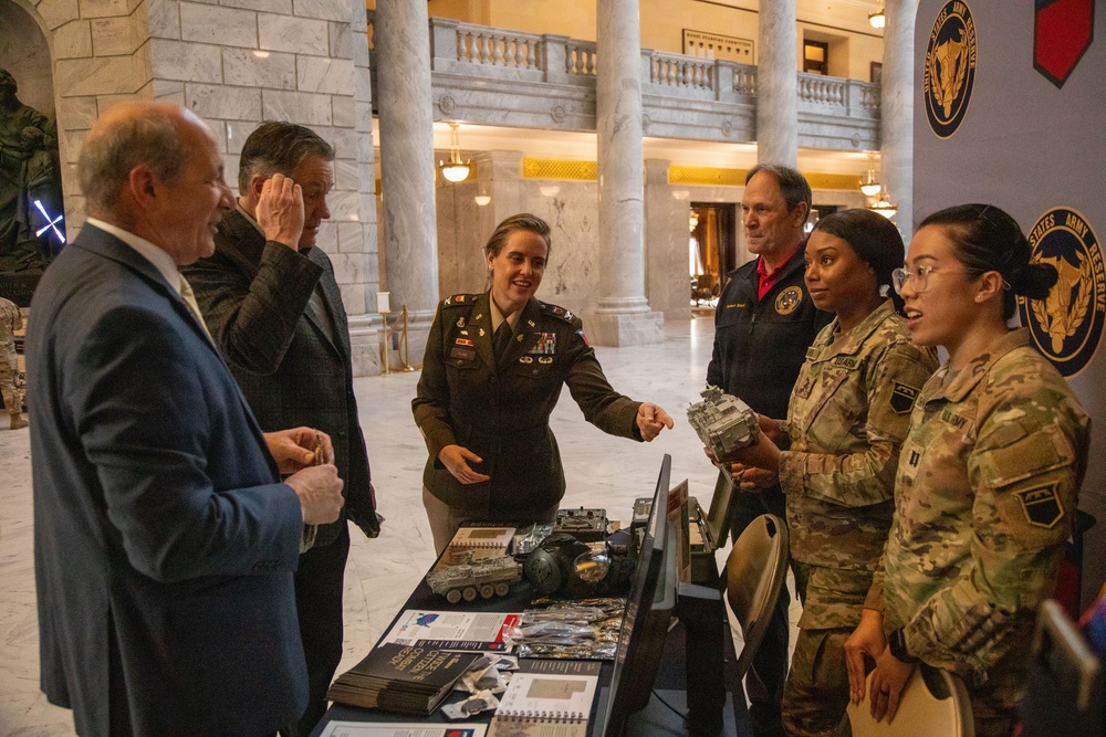 Utah Defense Alliance Hosts “Meet the Military” Breakfast