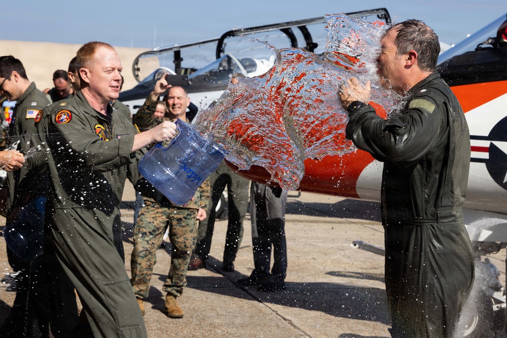 VT-86 Holds Change of Command