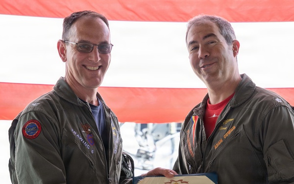 VT-86 Holds Change of Command