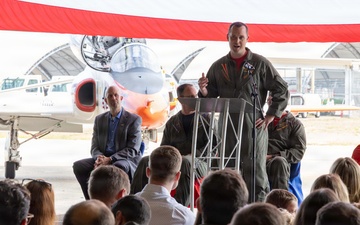 VT-86 Holds Change of Command