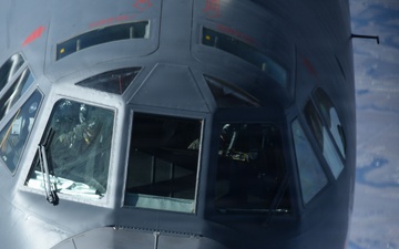 Refueling B-52H Stratofortresses