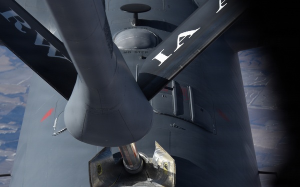 Refueling B-52H Stratofortresses