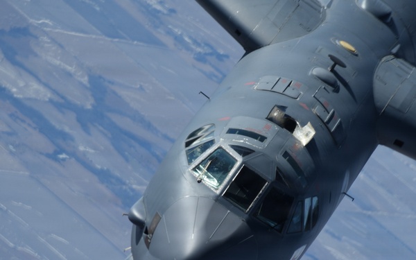 Refueling B-52H Stratofortresses