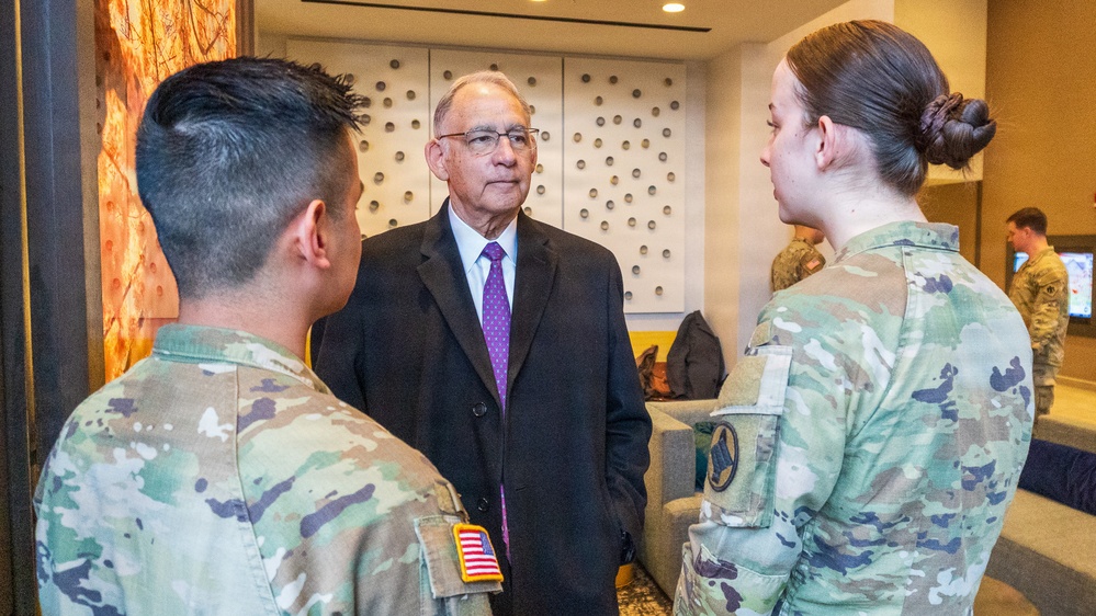 Arkansas Senator John Boozman visits National Guard Members Supporting D.C Safe and Beautiful Mission