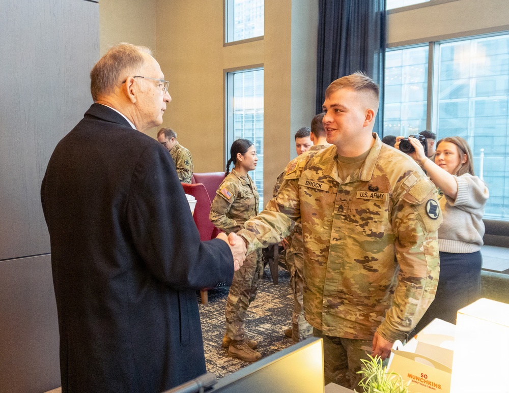 Arkansas Senator John Boozman visits National Guard Members Supporting D.C Safe and Beautiful Mission