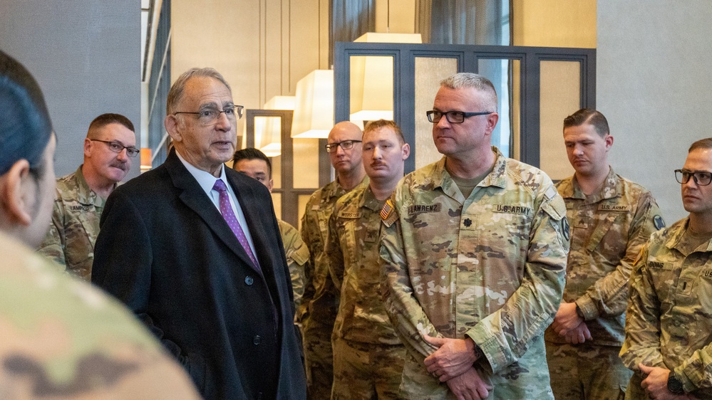Arkansas Senator John Boozman visits National Guard Members Supporting D.C Safe and Beautiful Mission