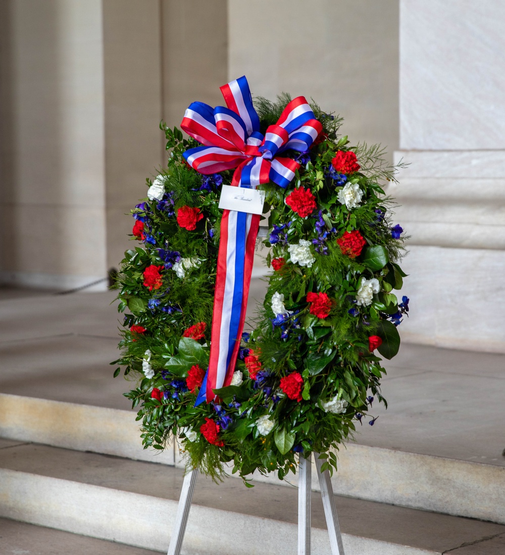 Wreath Laying at Lincoln Memorial