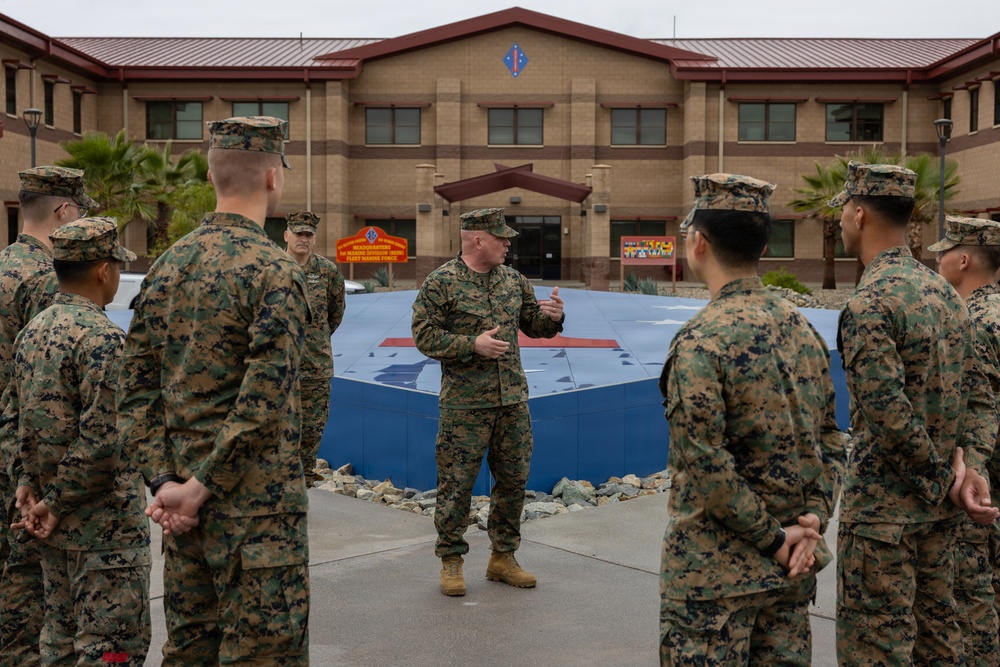 I MEF Deputy Commanding General Recognizes Marines for Performance in 250th Amphibious Capabilities Demonstration