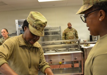 Realistic Training Prepares Nutrition &amp; Diet Therapy Students at METC