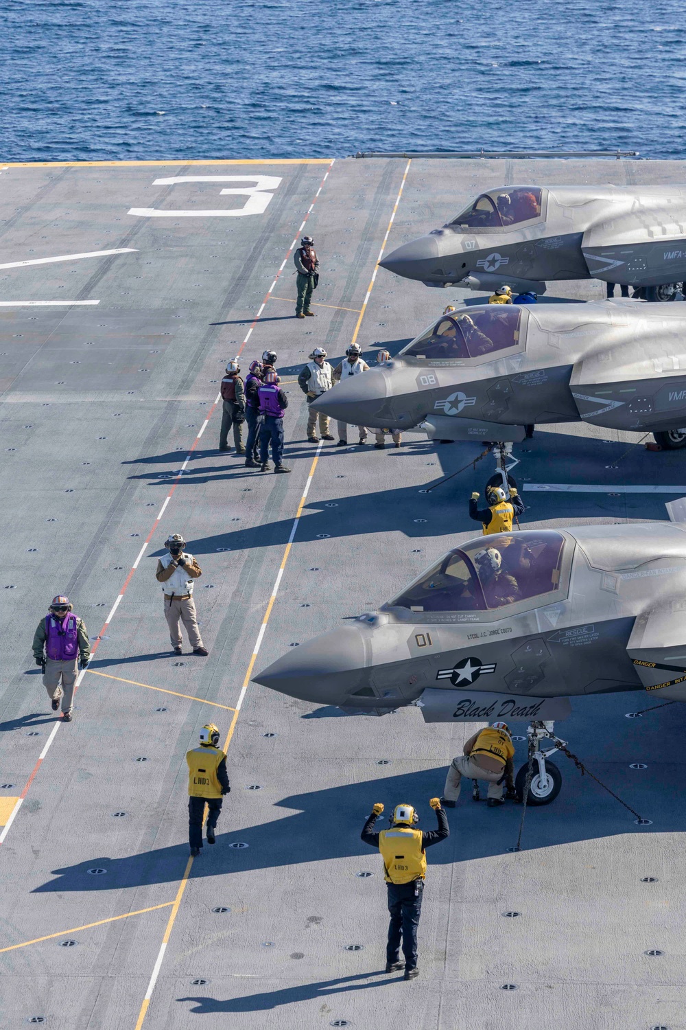 KEARSARGE CONDUCT F-35B FLIGHT OPERATIONS