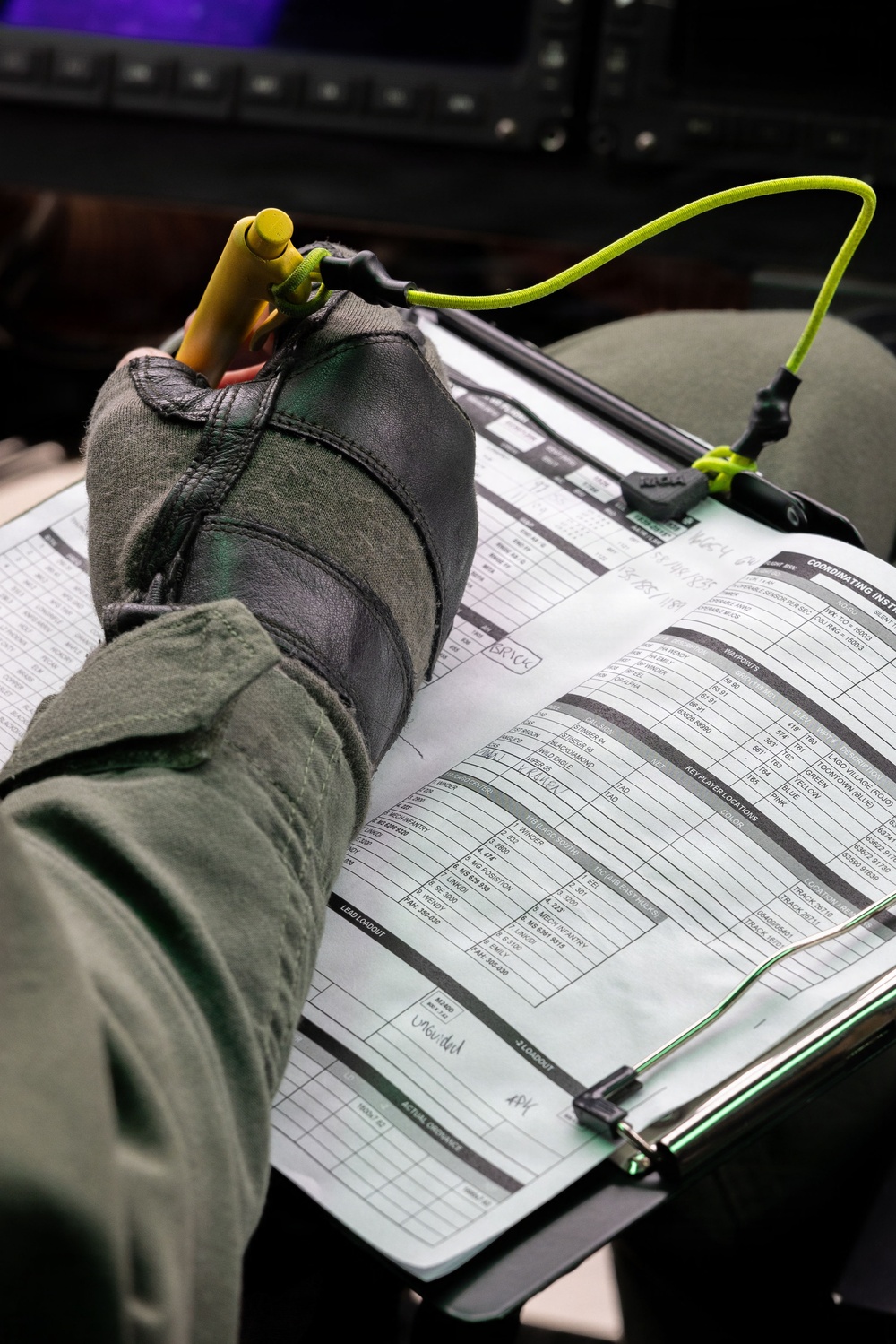 HMLA-169 conducts DA-CAS live fire exercise