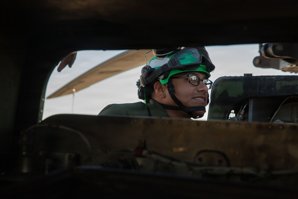 HMH-465 DFT maintenance operations