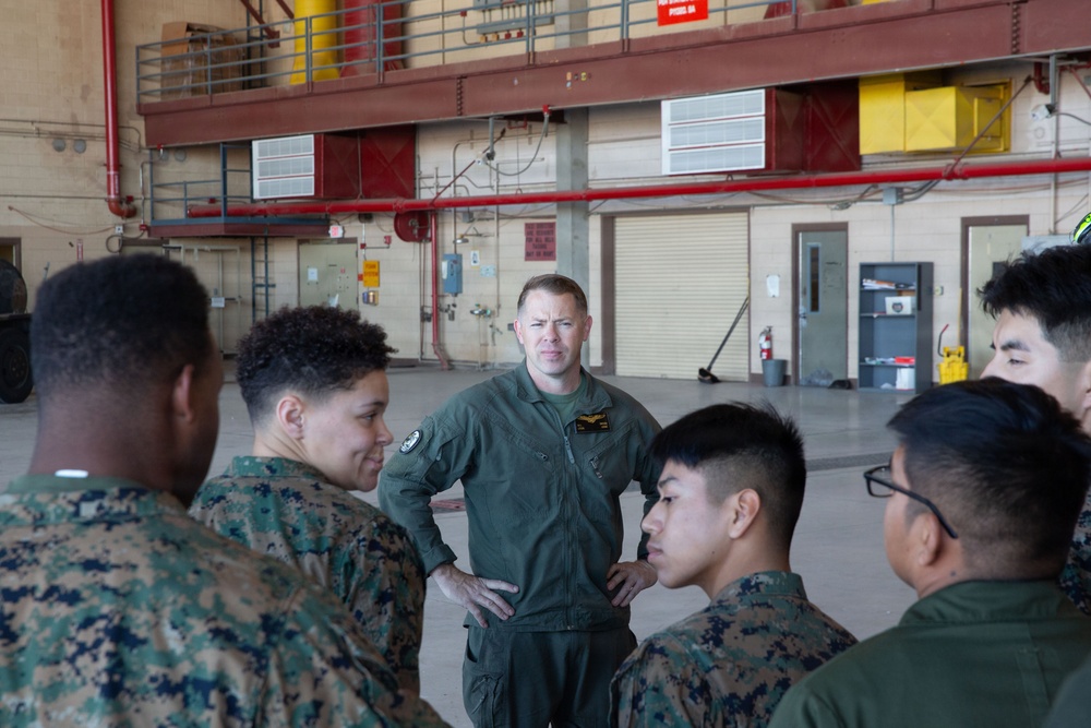 HMH-465 DFT conducts FOD walk